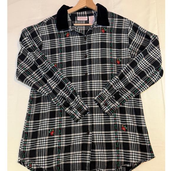 Basic Editions Tops - Vintage Basic Editions Holiday Plaid Shirt Velvet Collar Holly Embroidery M